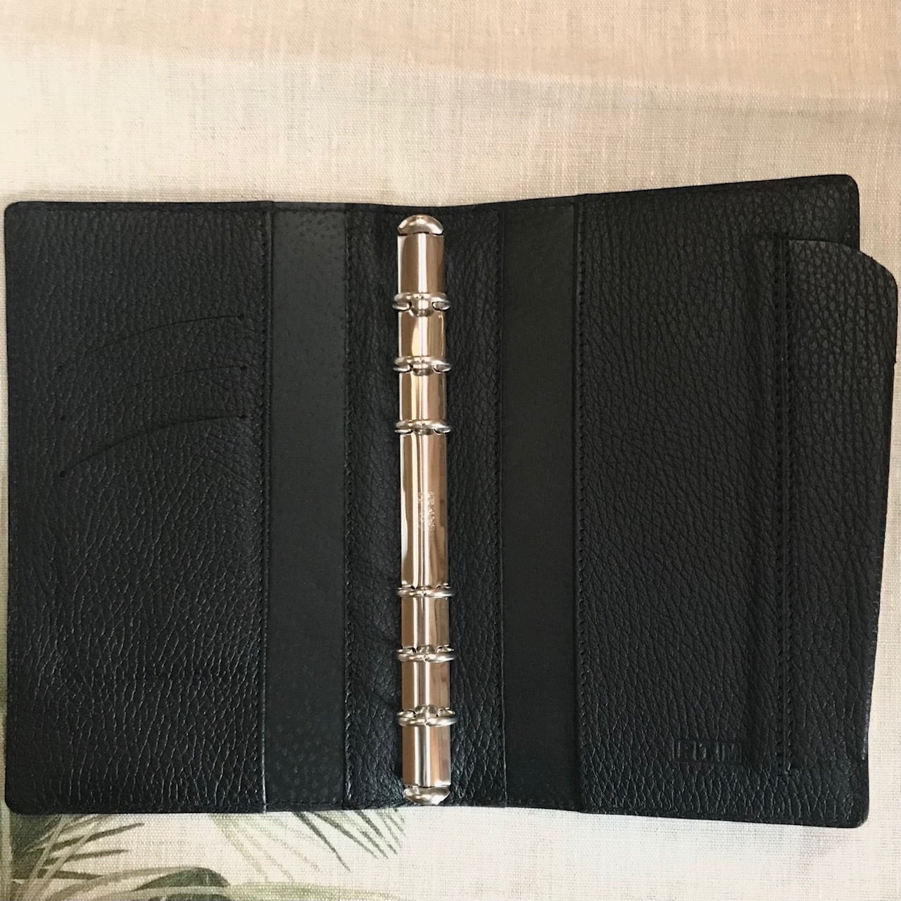 fILOFAX ファイロフォックス レザー 手帳カバー 黒 ブラック EC●