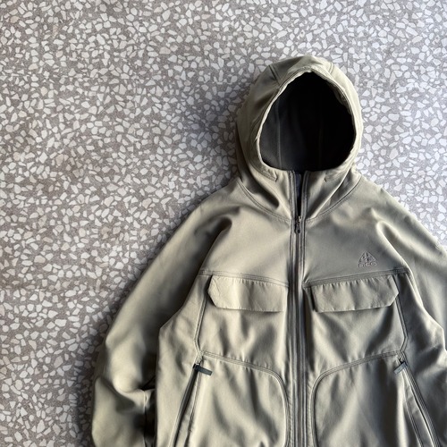 NIKE acg / 00’s soft shell multi pocket jacket size XL