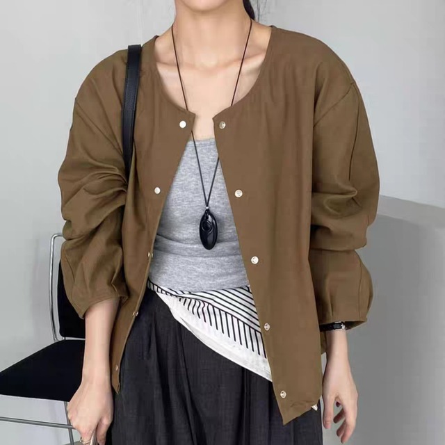 ノーカラーライトショートジャケット　0175