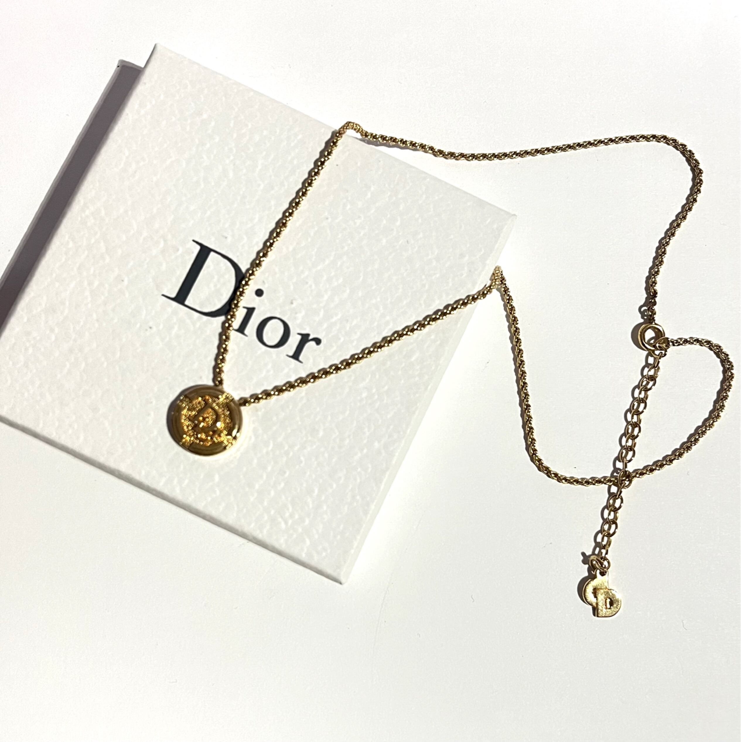 Christian Dior ディオール　ピアス　イヤリング　アクセサリー