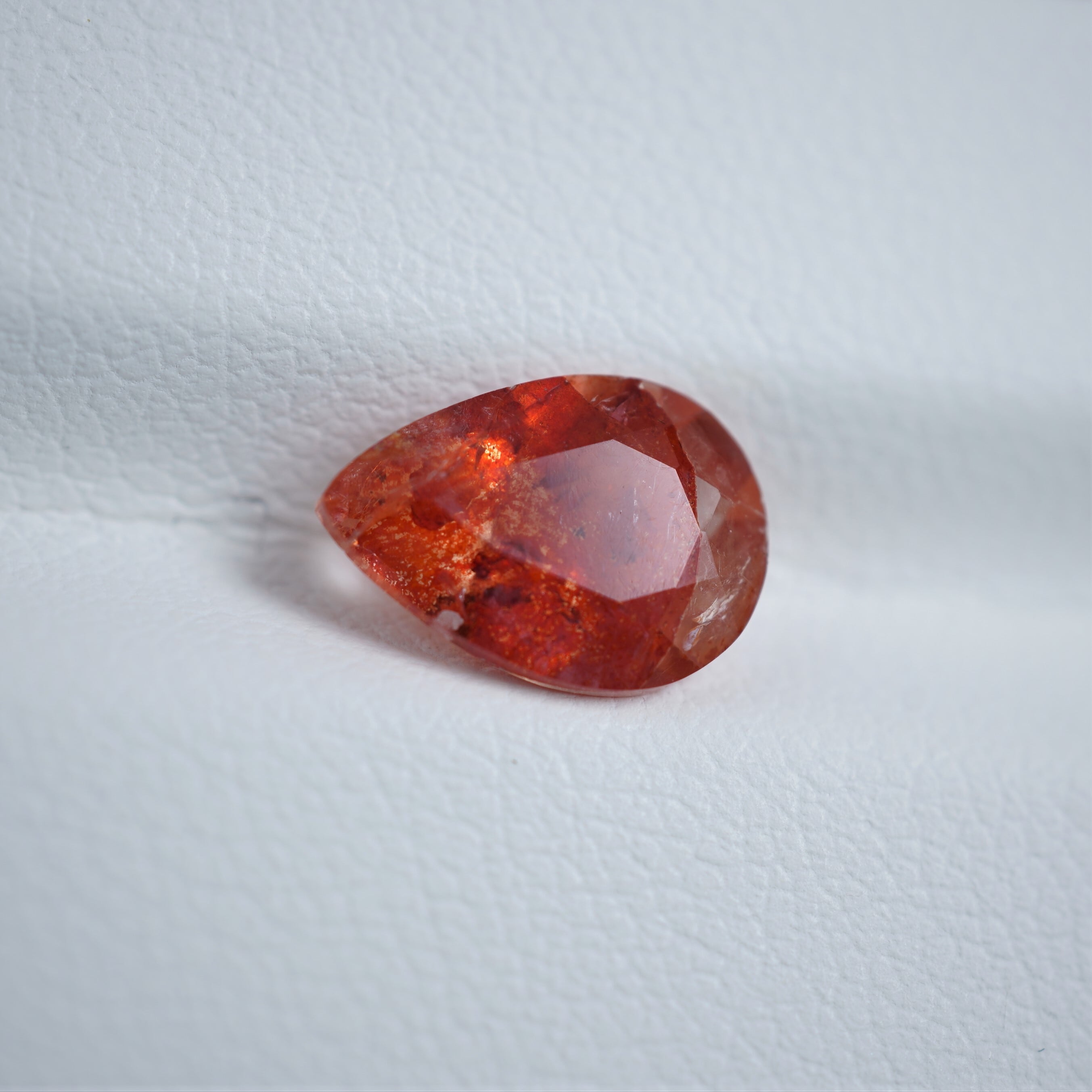 553】ブラッドショットアイオライト ファセットルース 2.3ct | koku.stone