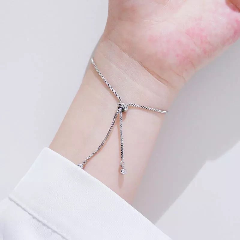 【送料無料】シルバーカラーシンプルCATブレスレット