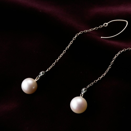 Water Pearl Skull Object Beads Pierced Earrings