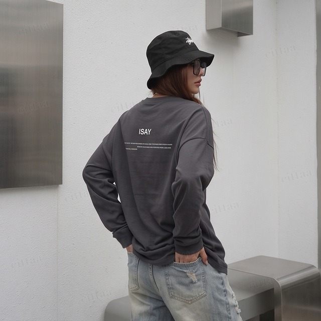 【即納】Y-5095　2026秋新作♡ISAYバックプリント長袖Tシャツ　チャコール　0911