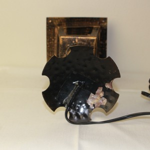 暮らしの端を照らすスタンドランプ