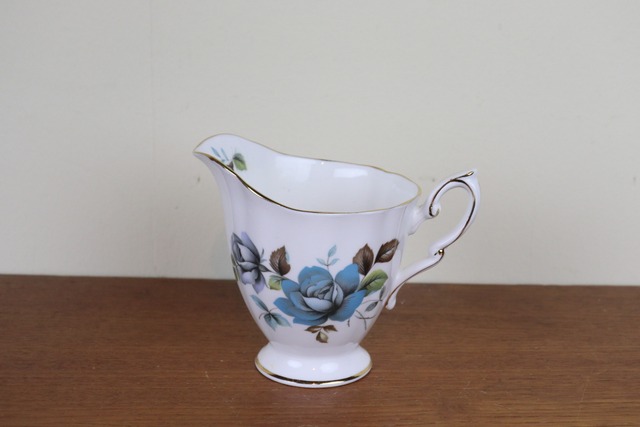 パラゴン　ブルーミスト　クリーマー　ミルクジャグ　PARAGON　BLUE MIST　バラ　青　イギリス　ヴィンテージ　食器　L94