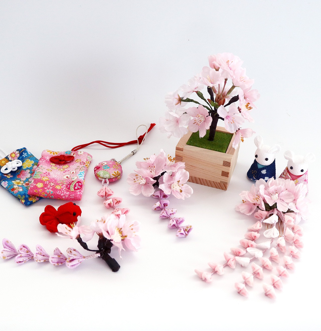 <桜のマグネット>　触れて楽しむ・雫　SHIZUKU
