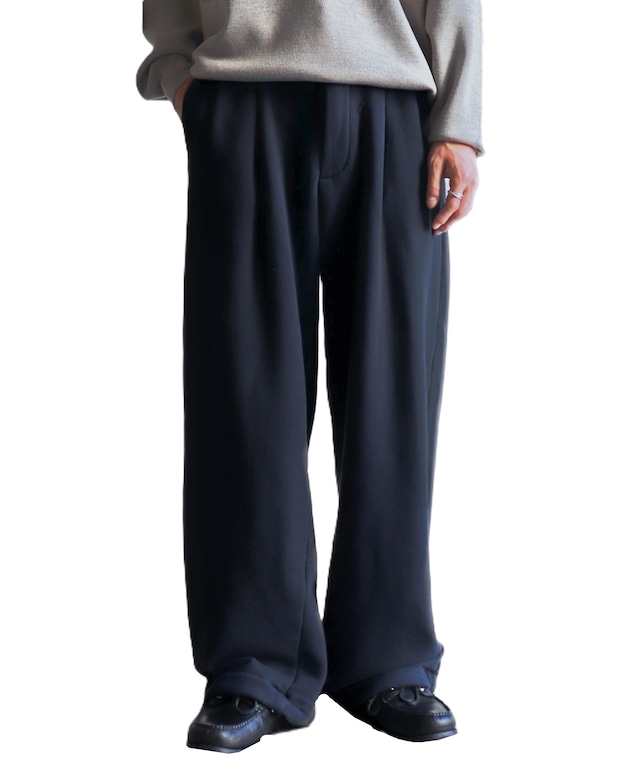 UNIVERSAL PRODUCTS. / 253−60505  JUMBERCA SWEAT STARAIGHT TROUSERS (NAVY)