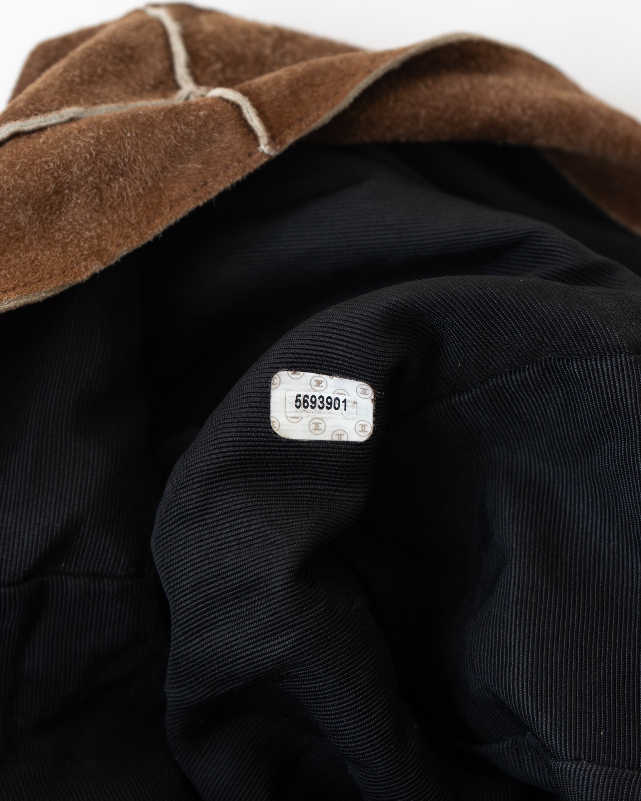 〈CHANEL〉Suede Bag