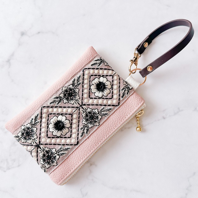 -petan-チャームポーチꕤClassical Bloom Lace(ブラック)