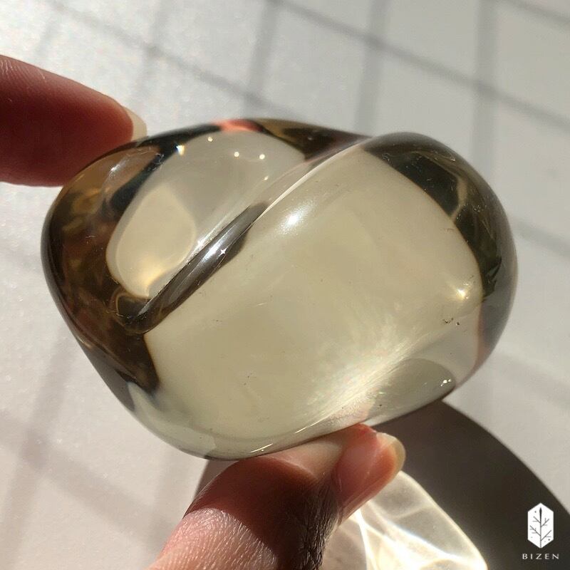 シトリンレムリアン・タンブル（非加熱シトリン） ハートに見える子