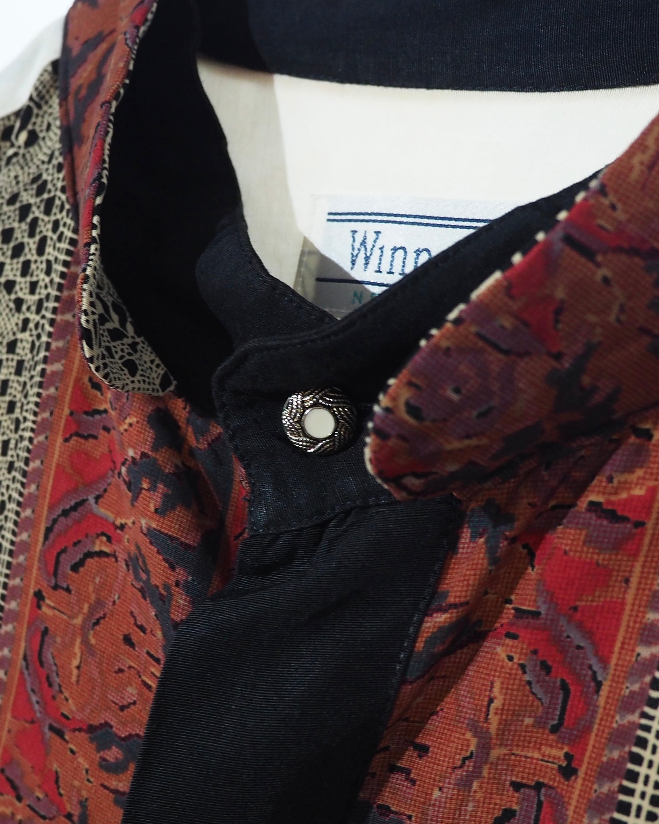 1980 - 90s Beautiful Arabesque × Crochet Lace pattern Switching vintage loose No collar shirt