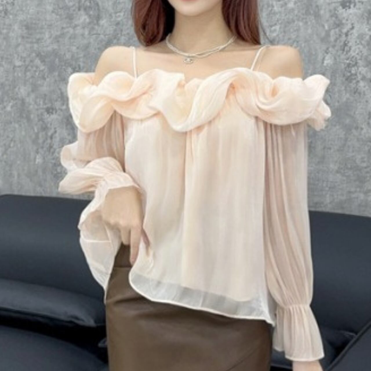 フリルオフショルダーブラウスストラップ付 A0298