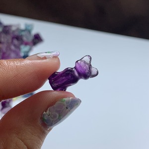 20.透明度有・可愛いフローライトねこちゃん