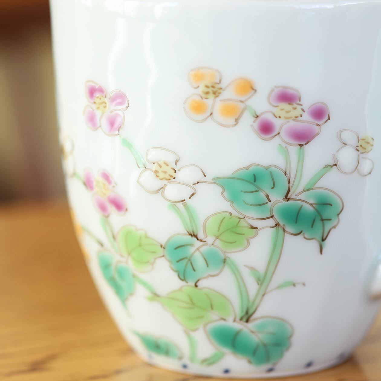 うつわ藍水 ｜ マグカップ（大） ベゴニア ｜ 波佐見焼 | にっこう生活