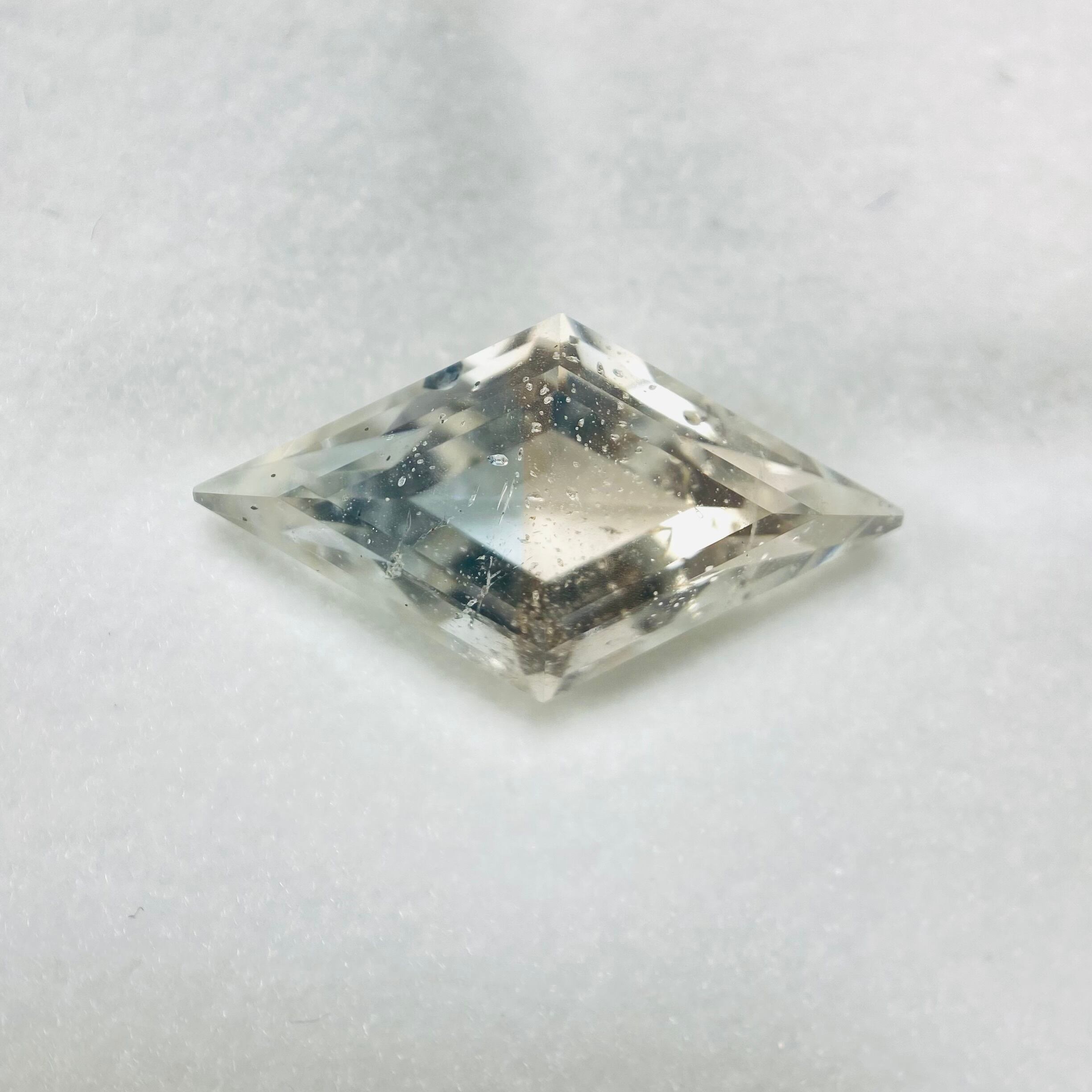 H様専用　冬の足音　レアなバイカラートパーズ