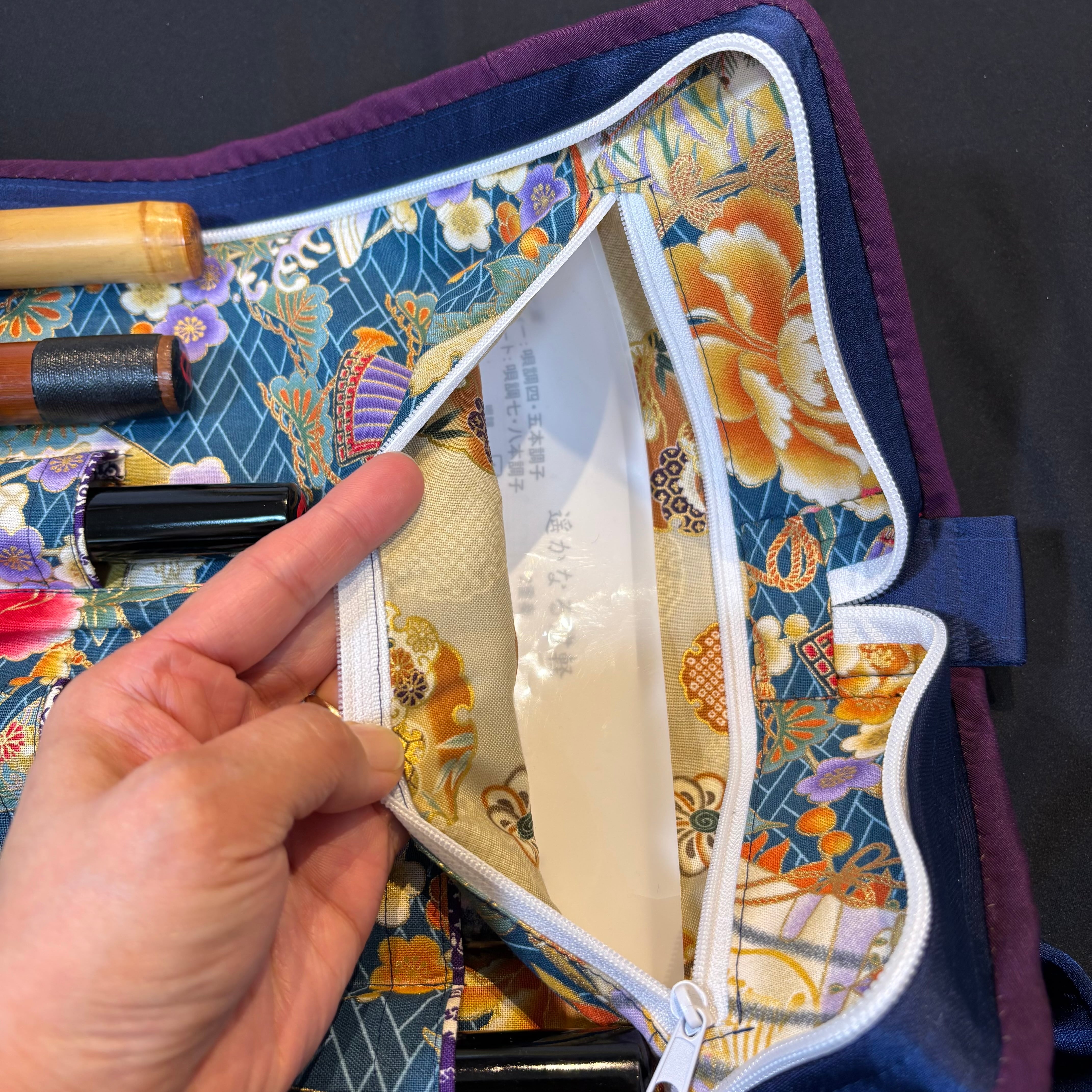 譜面も入れれる10本入れ笛袋！一点モノ♪長さ65センチまで入る笛袋