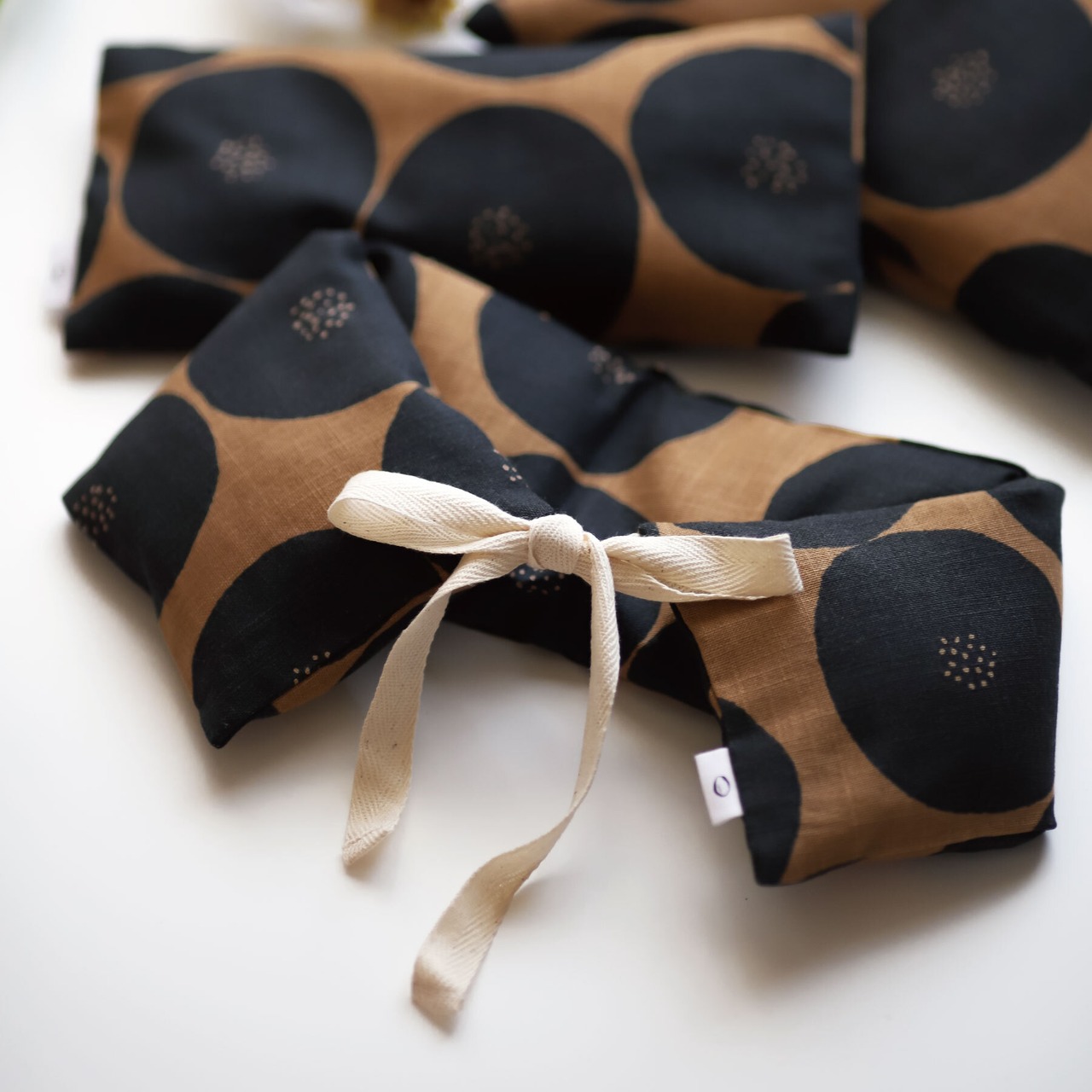 再販《首・肩用》米ぬか・玄米カイロ（選べるハーブ）あんぱん柄　カバー付