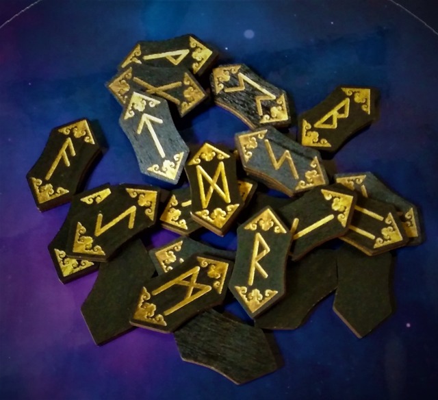 ルーン占術実践通信講座（木製ルーン付）