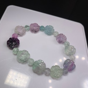 フローライト・お花デザインブレスレット