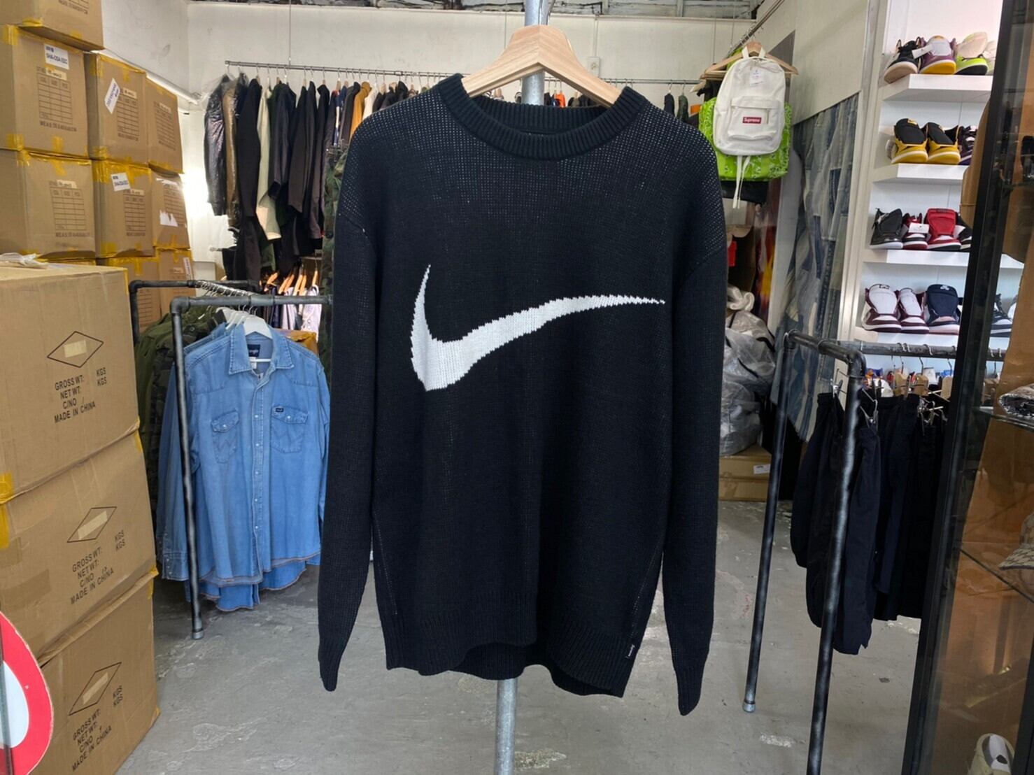 Supreme × NIKE SWOOSH SWEATER BLACK 