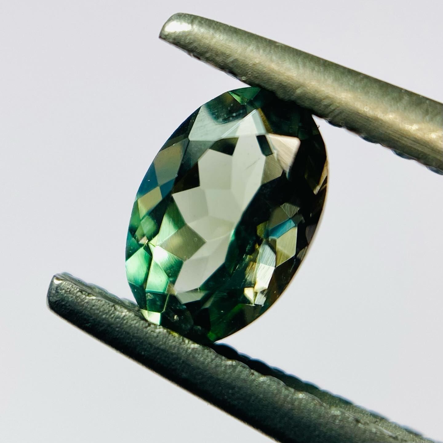 魅惑の多色性　オレゴンサンストーン4