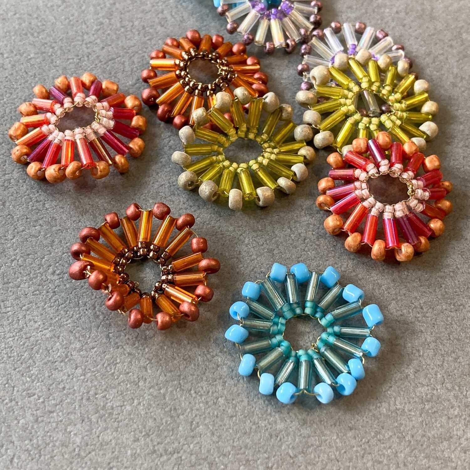 新色追加〉Duaオリジナル お花ビーズチャーム | Dua-アクセサリー