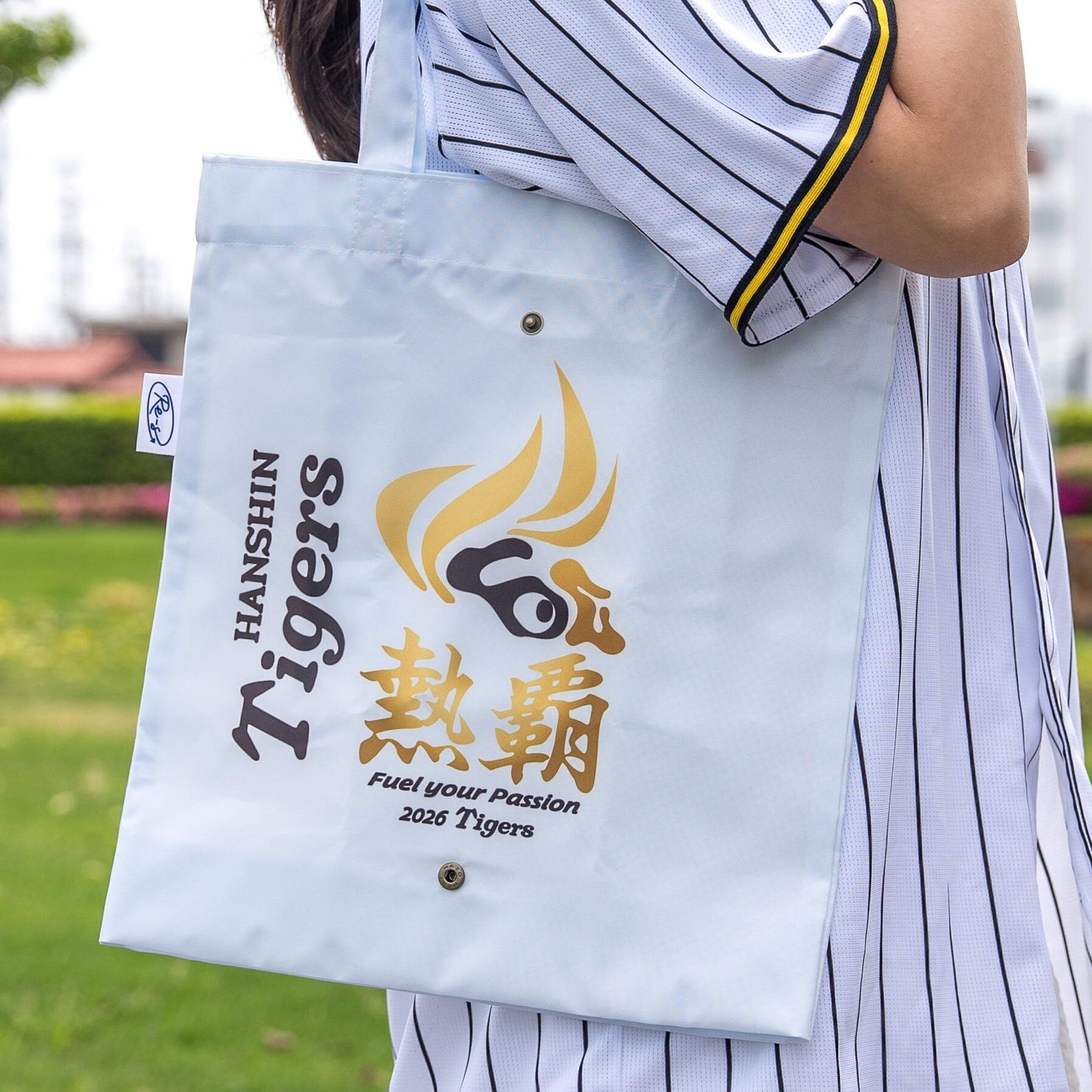 <阪神タイガース> チームスローガン エアバッグトート