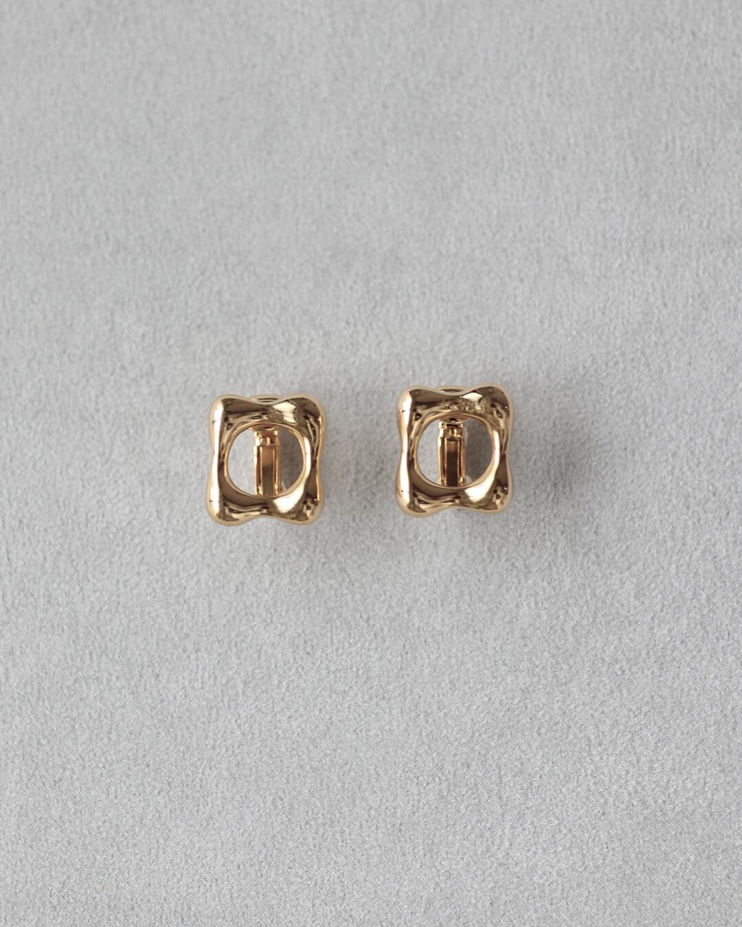 Square earring / Gold