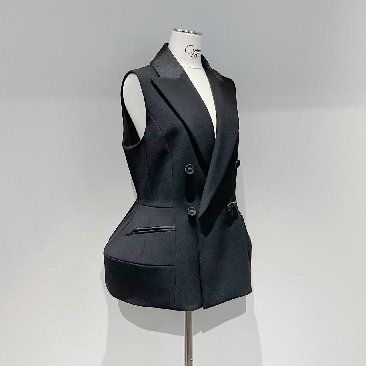スワンジレ Valérie ブラック | Cygne