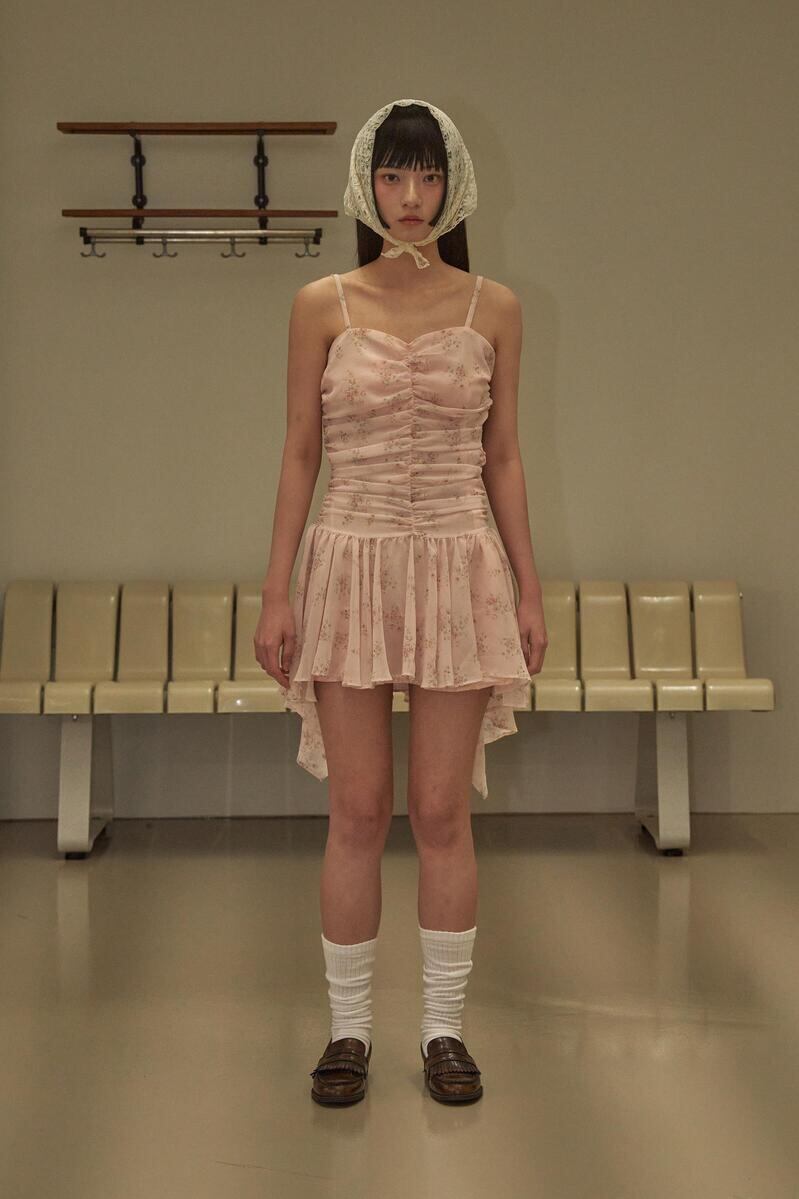 ODDONEOUT] FLOWER SHIRRING ONE PIECE PINK 正規品 韓国