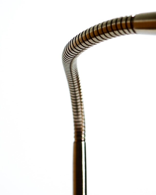 2005 Metal halogen desk lamp