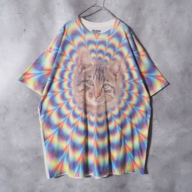 ” Psychedelic cat face ” photo printed loose Tee