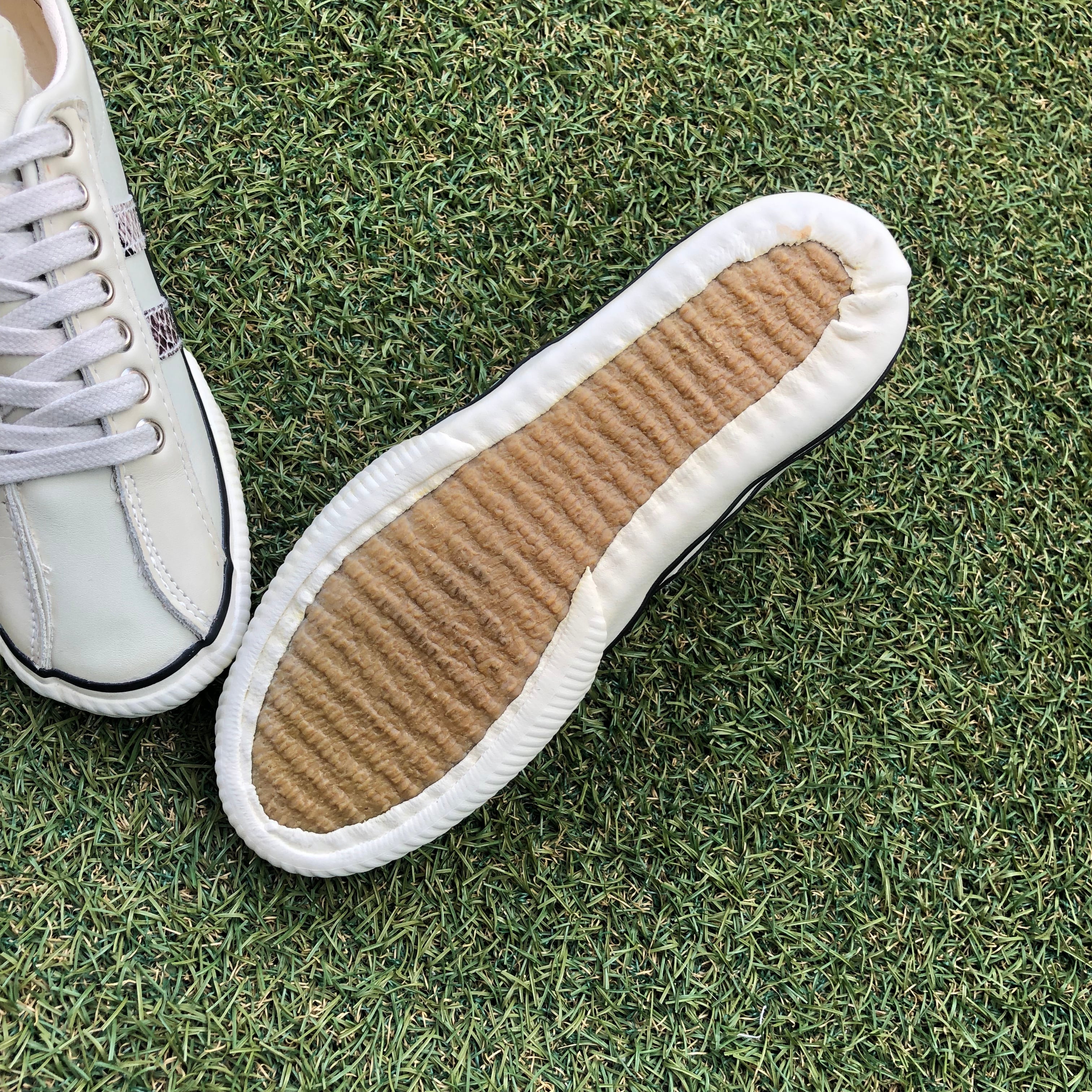 マカロニアン　maccheronian 白