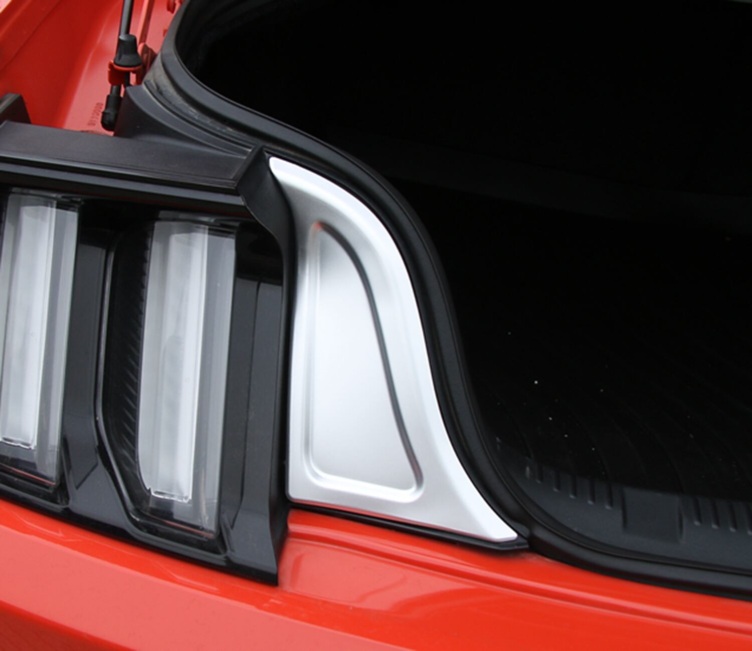 フォード マスタング 2015-2021 リア トランク カバー トリム