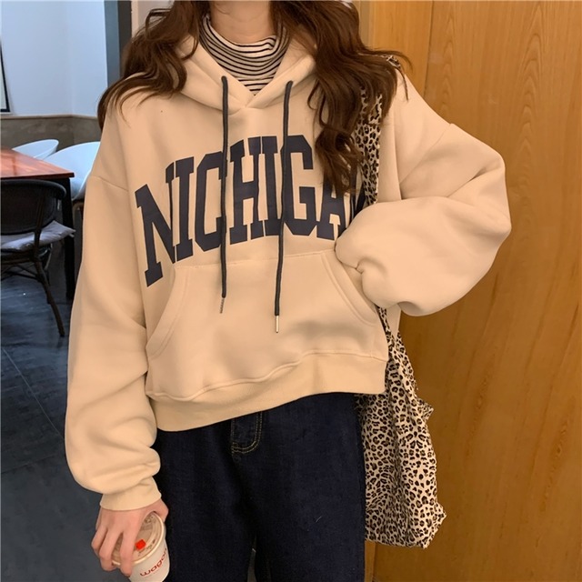 トップス レディース パーカー 2カラー フリーサイズ アプリコット グレー カラバリ 長袖 バイカラー ロゴ カレッジ風 ポケット プルオーバー フーディー ドロップショルダー オーバーサイズ ゆったり ルーズ 体型カバー 華奢見え シンプル カジュアル キュート メンズライク ボーイッシュ 大人可愛い おしゃれ 普段使い イベント デート お出かけ 女子会 休日 旅行 通勤 通学 着まわし ファッション コーデ スタイル 存在感 韓国系 重ね着コーデ 送料無料 春 秋 冬 10代 20代 30代