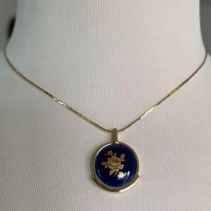 Limoges castle ネックレス