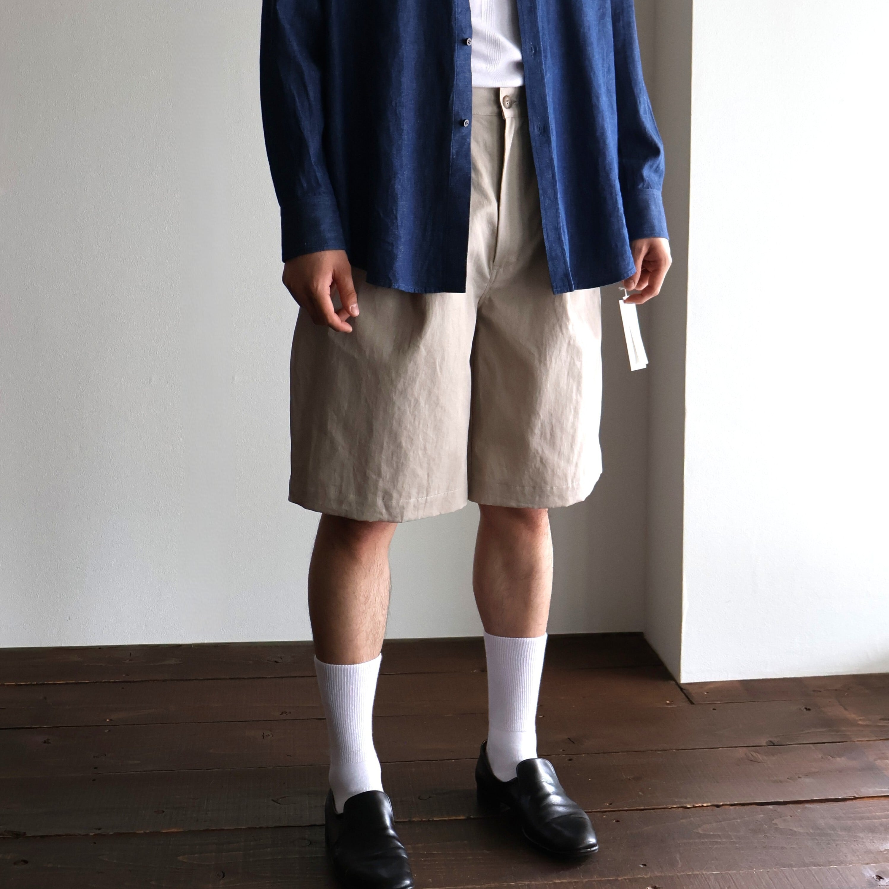 STILL BY HAND “ Linen mixed wide shorts ( TAUPE )” | H.inch