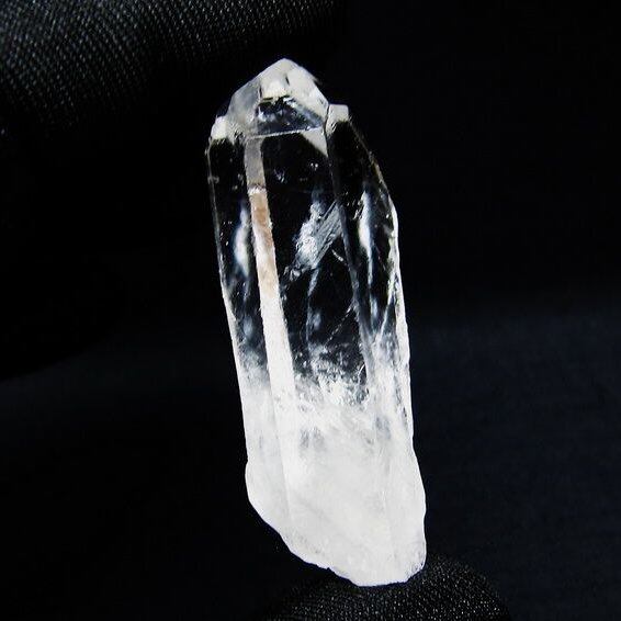 水晶 原石 アーカンソー産 一点物 171-7038