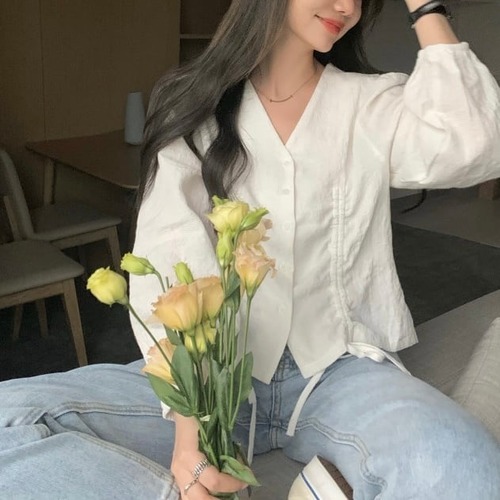 送料無料 レディース シャツブラウス シフォン Vネック 春新作 長袖 春秋冬 大人可愛い ホワイト/ブラック オフィス フォーマル 韓国風