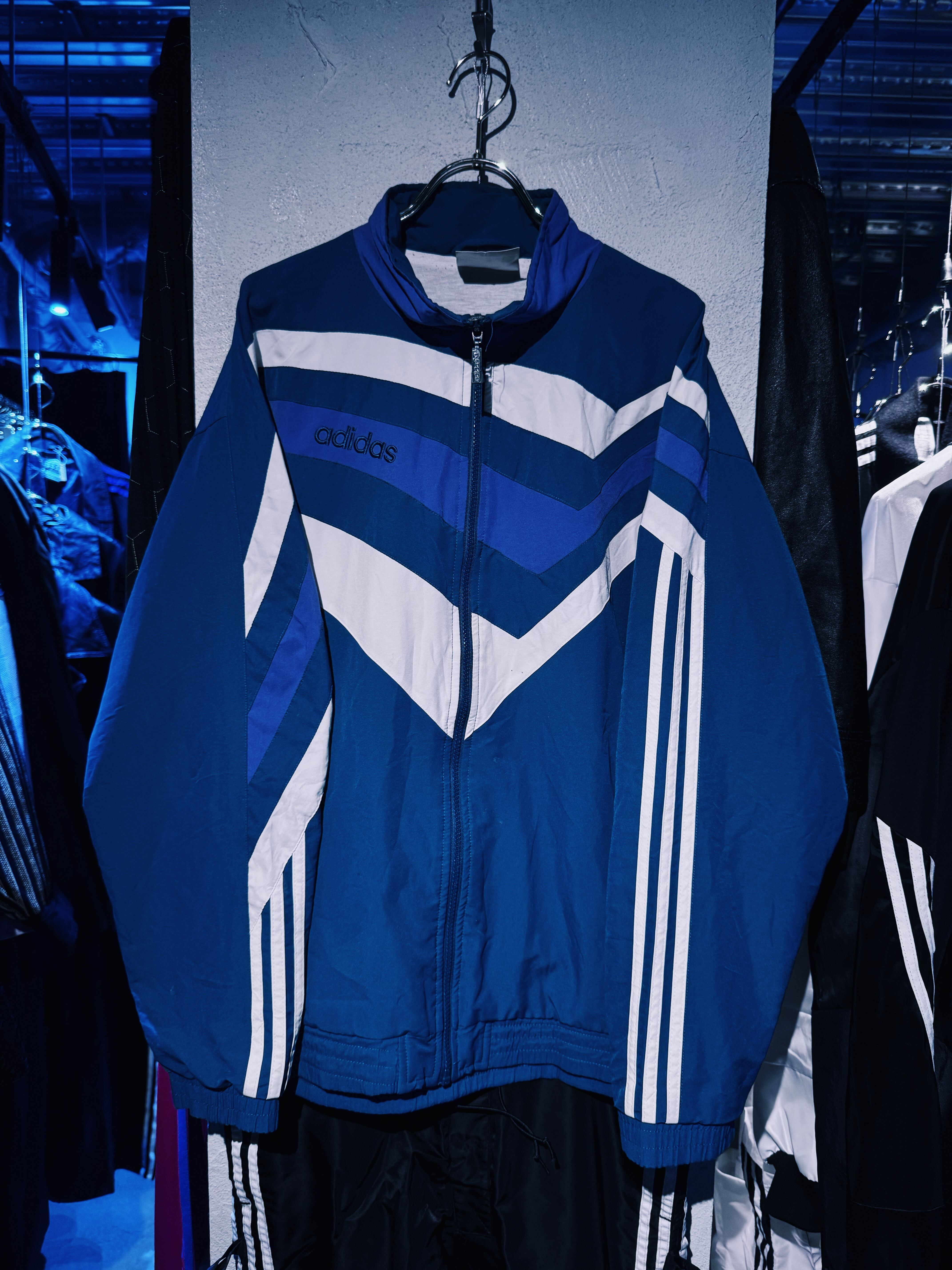 【D4C】80's vintage "adidas Originals" switching design track jacket