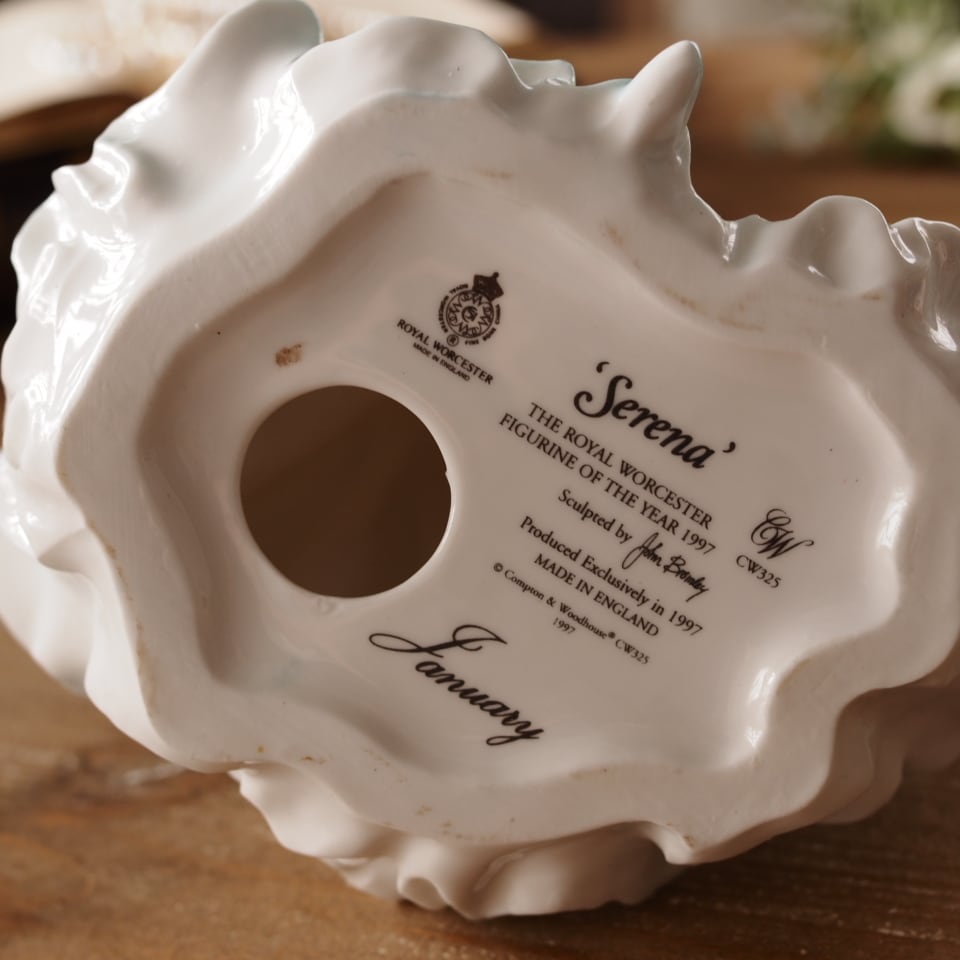 美品】英国ロイヤルウースター Serena 1997年製 フィギュリン