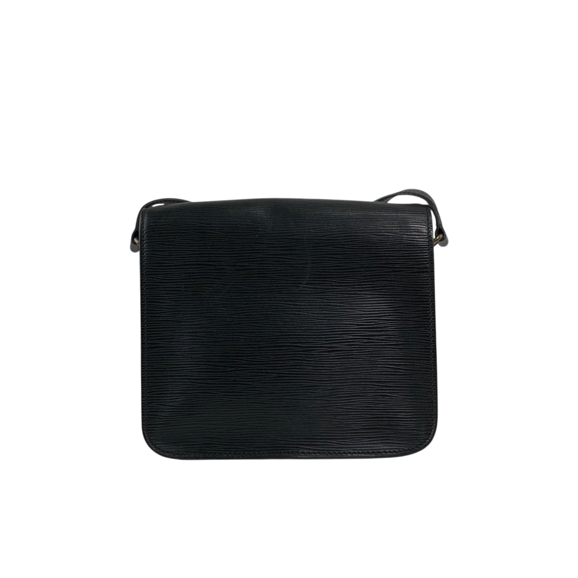 I*i様 Louis Vuitton ブラックショルダーバッグ LOUIS VUITTON ルイヴィトン エピ ショルダーバッグ ブラック LV