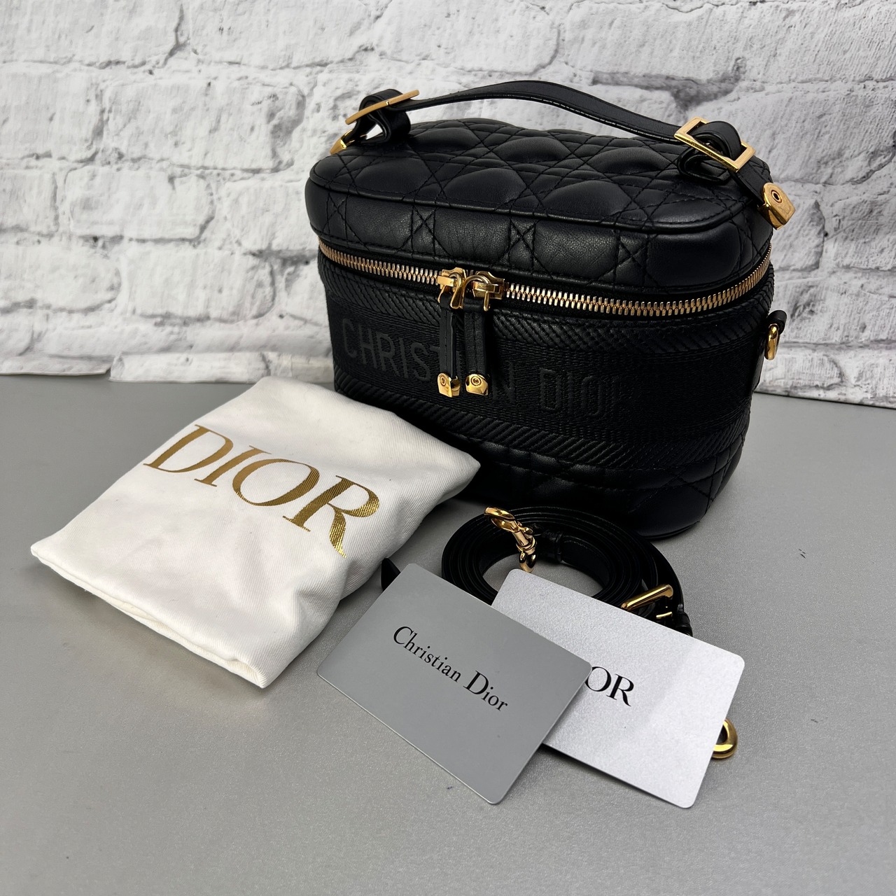 Christian Dior ディオール カナージュ  レザー ショルダーバッグ ブラック A-12413