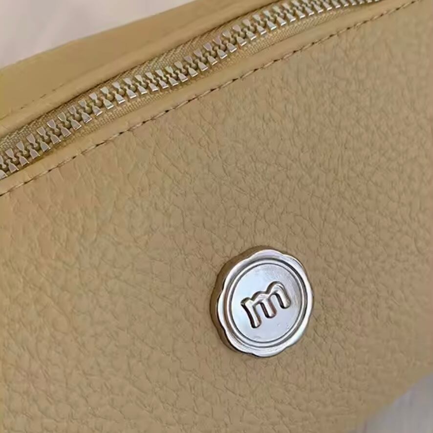 roll cake shoulder bag