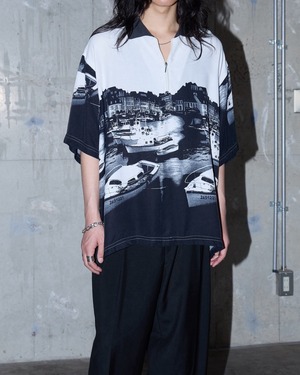 viscose half zip short sleeve shirt / monochrome harbor print / From EUROPE