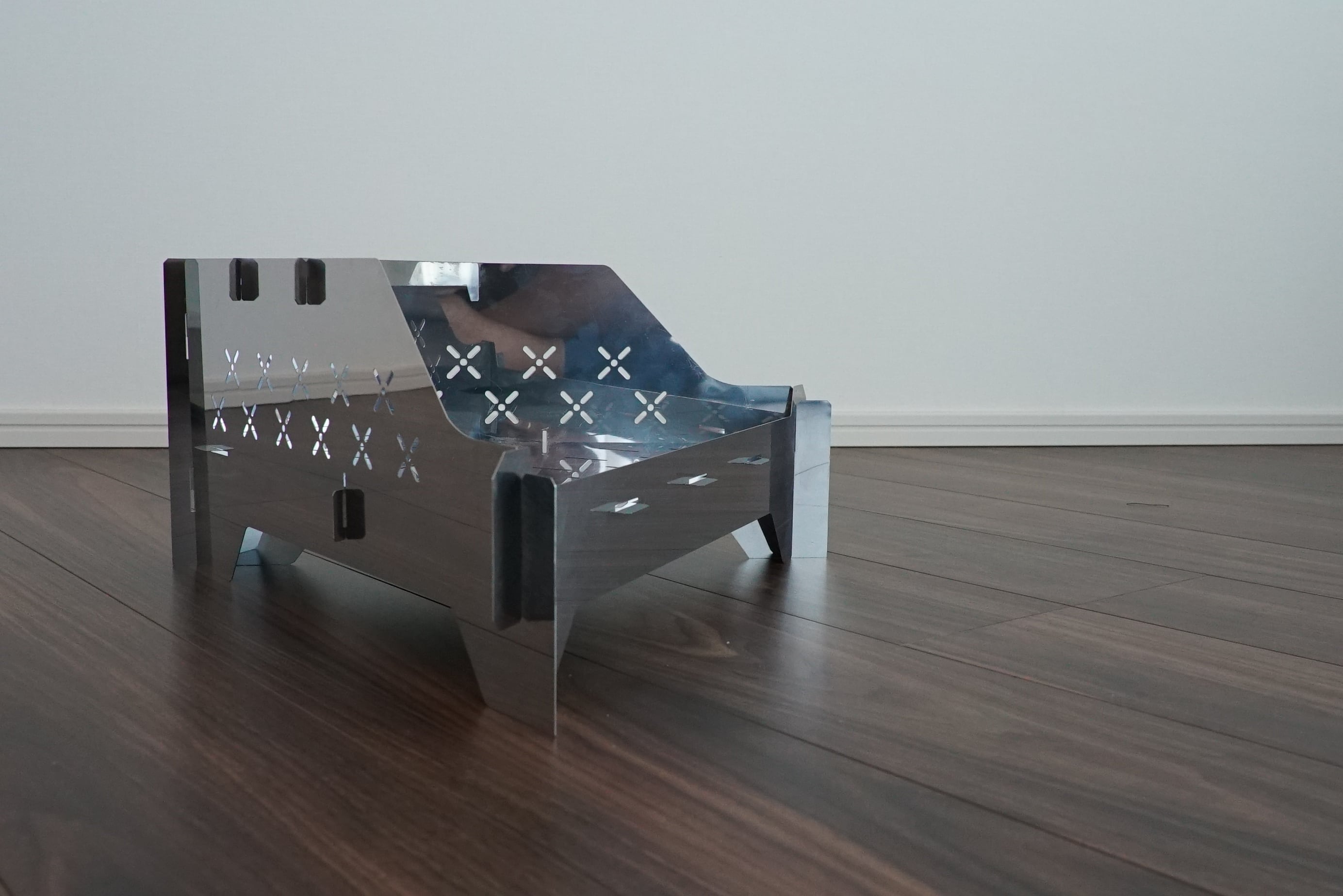 焚火台日向【HYUGA】特許庁意匠019100番申請済み | TAKIBIBASE