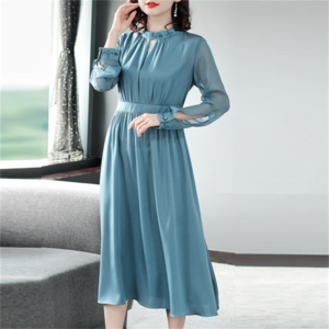 【送料無料】ロングドレス 秋 マキシ丈 ハイネック 無地 長袖 ブルー プチプライス チャイナ風 中華風 中国 エレガント系 きれいめ 大人可愛い 体型カバー 30代 40代 Aライン フレア レディースファッション 可愛い お出かけ 女子会 デイリーユース お茶会 お呼ばれ 授業参観 大きめ ゆったり ラージサイズ プラスサイズ