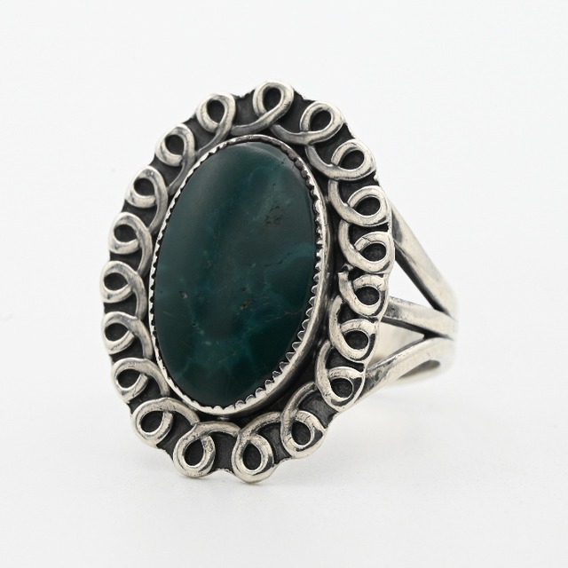 Green Agate Accent Graceful Oval Top Ring #8.5 / Denmark