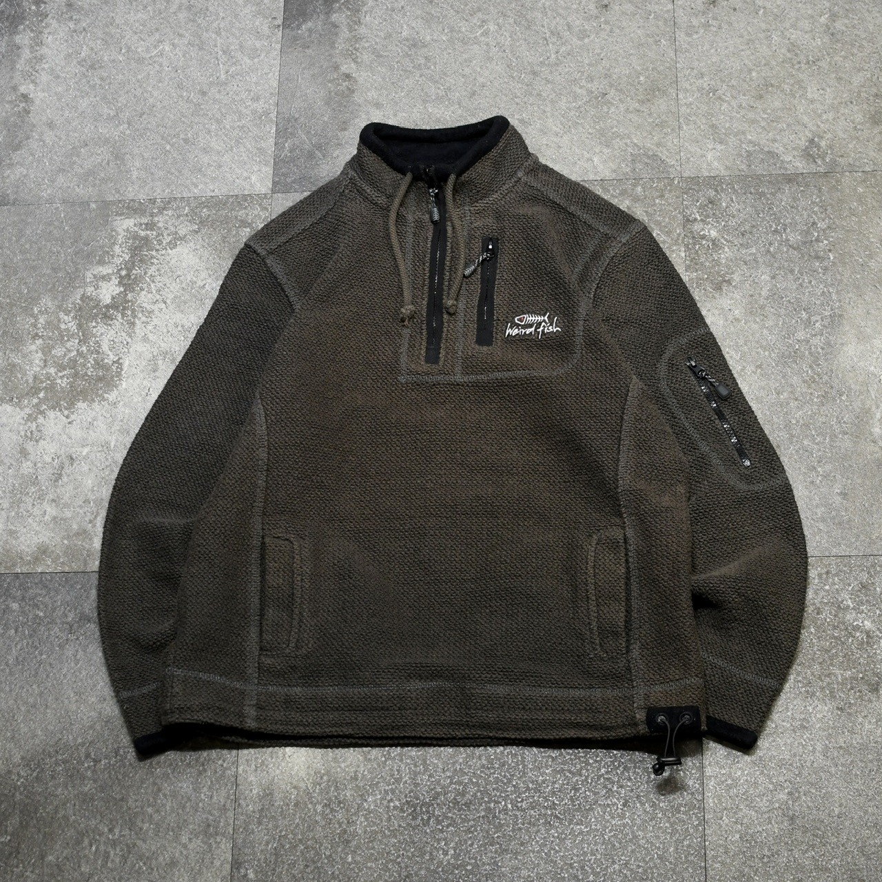 fish bone embroidery design half zip sweat